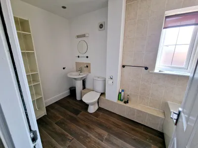 3 Bedroom Apartment - Flat 7,  Bawas place  - Alfreton Road - Thumbnail 11